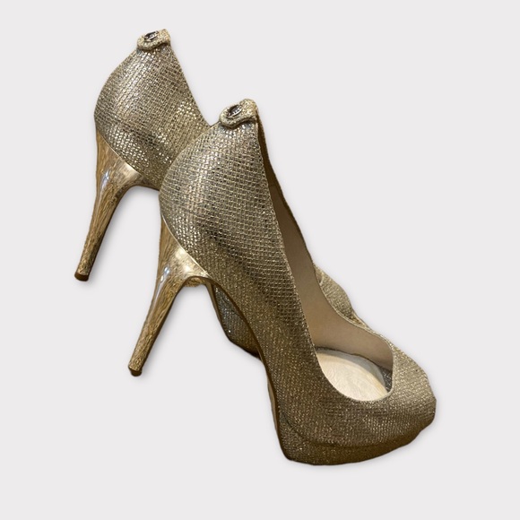 EUC Michael Kors Metallic Glitter Heels⭐️ - Picture 8 of 10